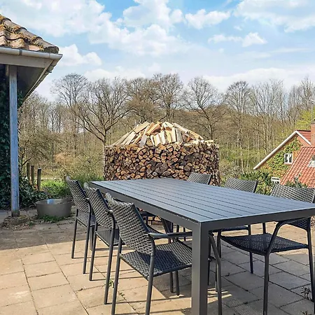 6 Person In * Asperup